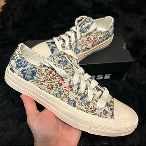 CONVERSE Ctas OX floral print embroidered lace up shoes sneakers sz 8 new in box